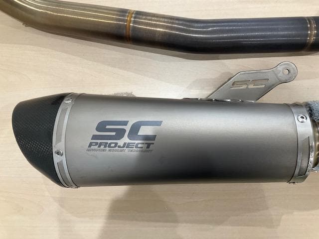 Ducati Scrambrer Sixty2用マフラー SC PROJECT - パーツどこで 買える か