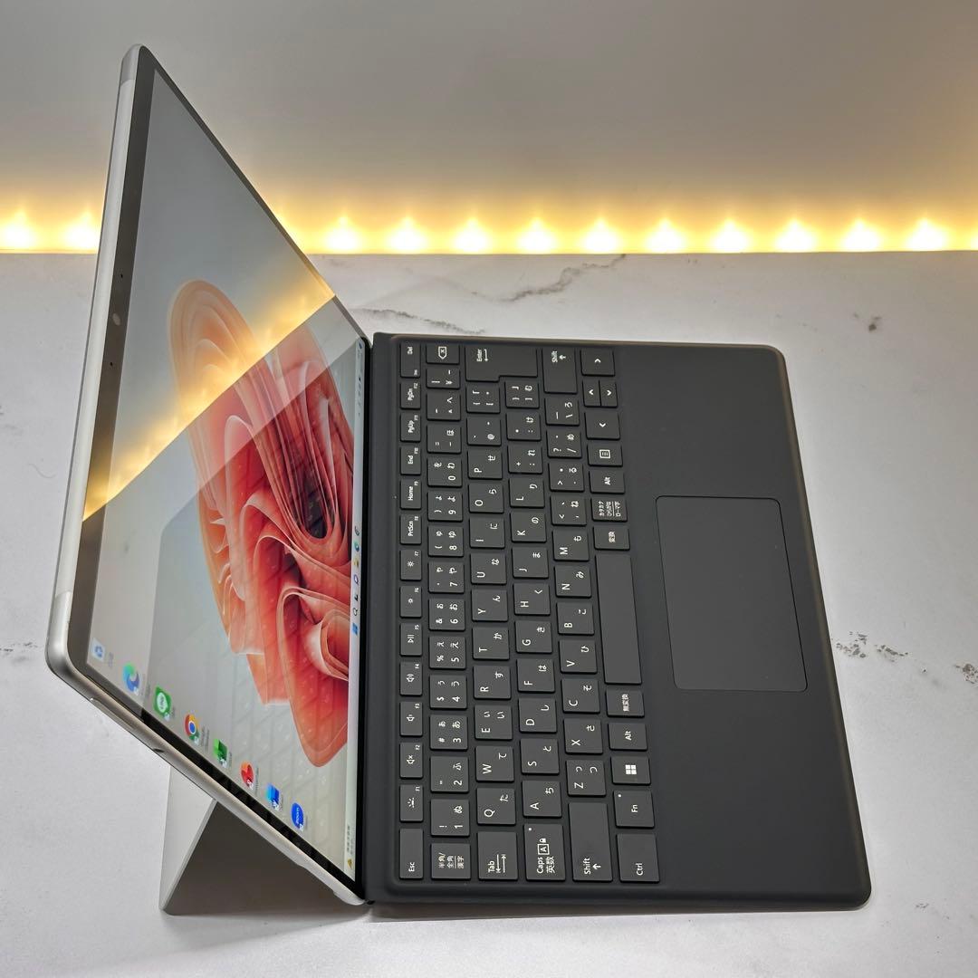 【準新品】Surface Pro 8 Corei5/8/128