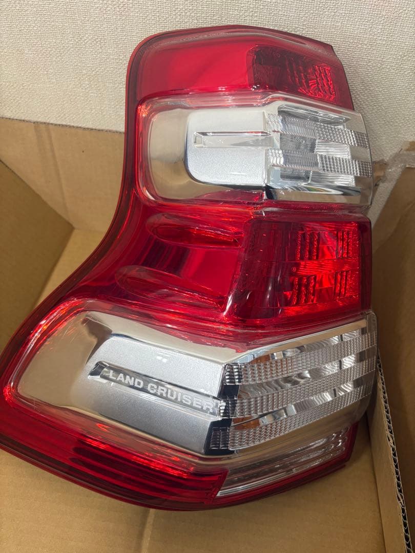 ランクルプラド150中期 テールランプ左右 - メルカリ