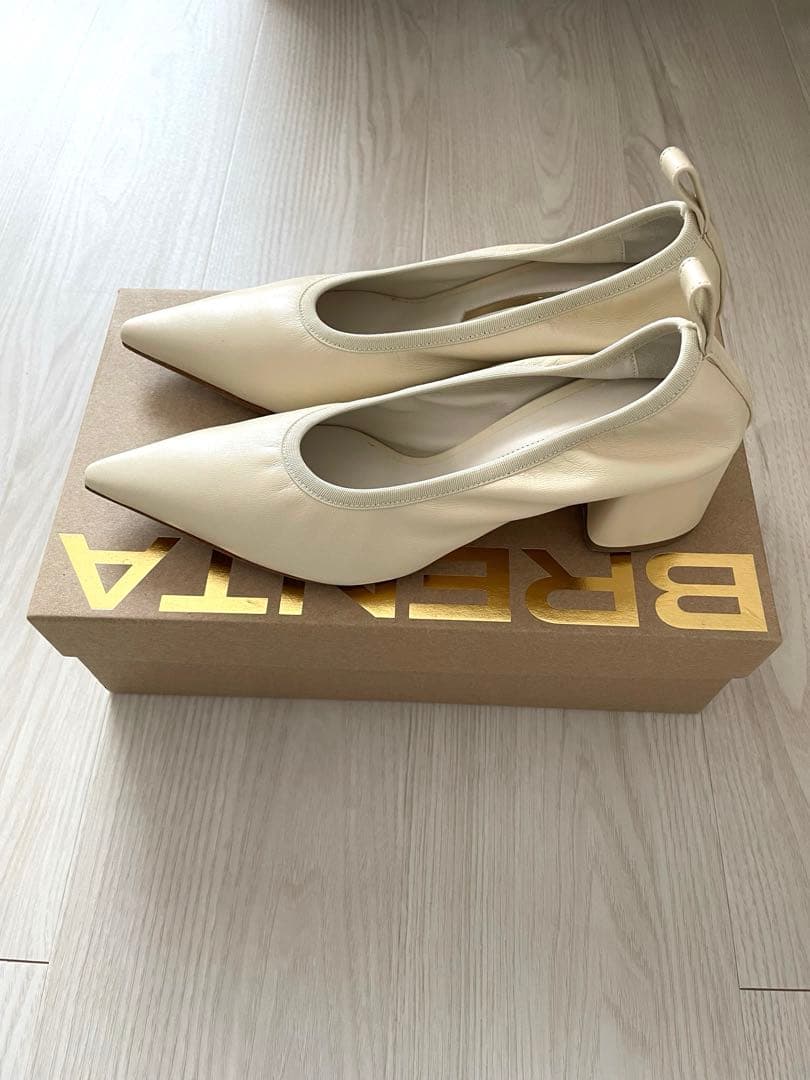 【新品未使用】BRENTA ポインテッドパンプス 23.5cm