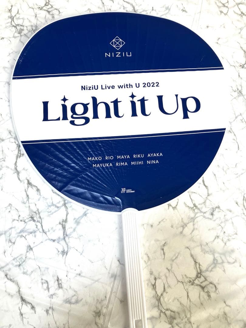 NiziU ペンライト RIO うちわ ケース ライブグッズ 公式 - メルカリ