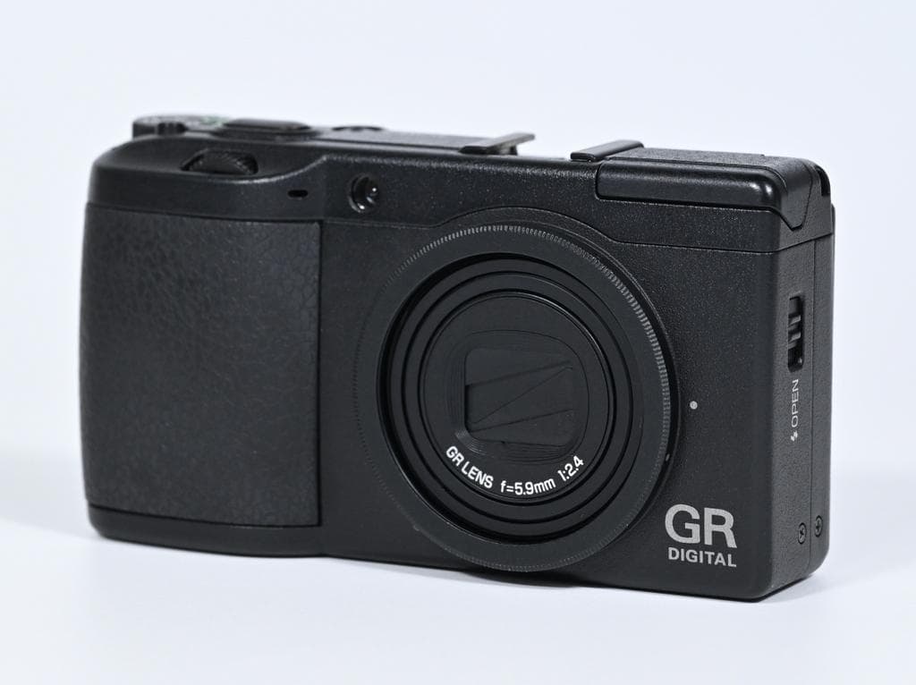 【ほぼ新品】 リコー　RICOH GR DIGITAL II 《ショット数12》