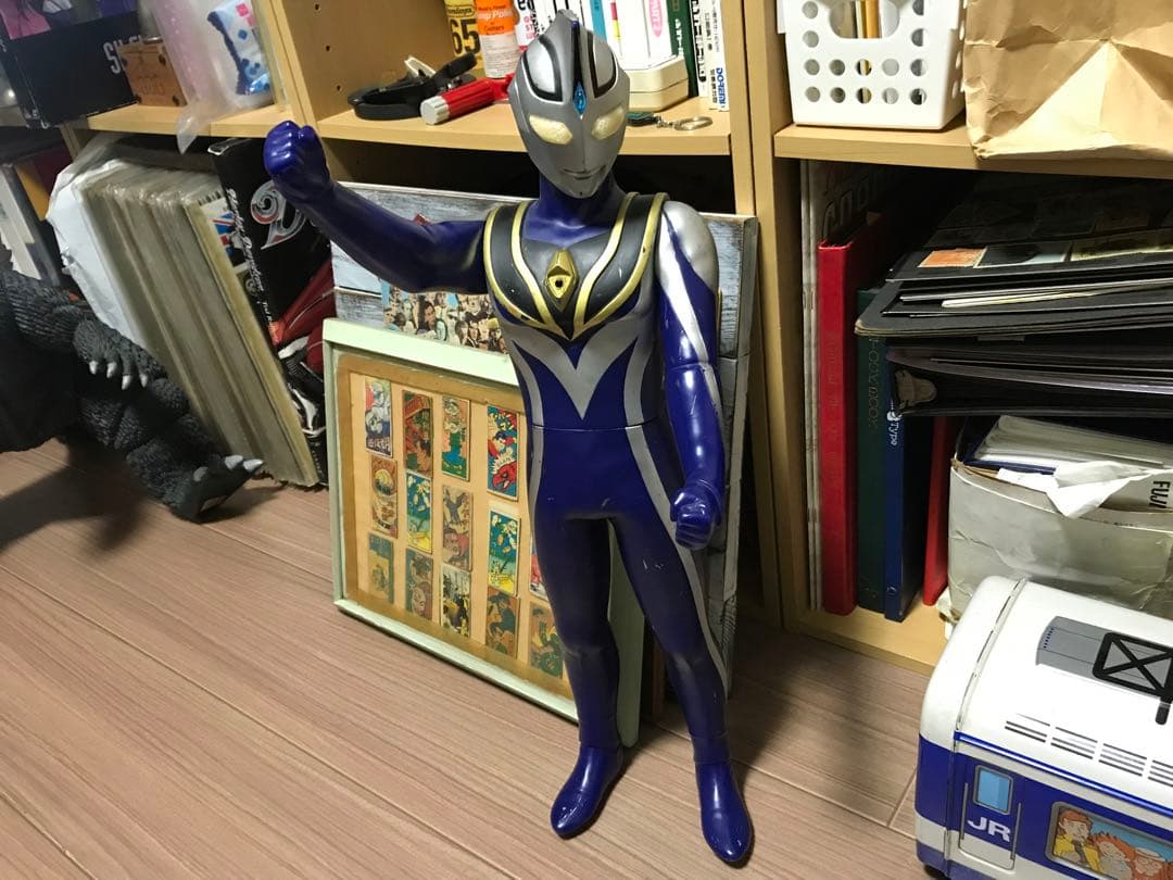 ウルトラマン アグル身長巨大な50cmソフビバンダ日本製ですの通販はau