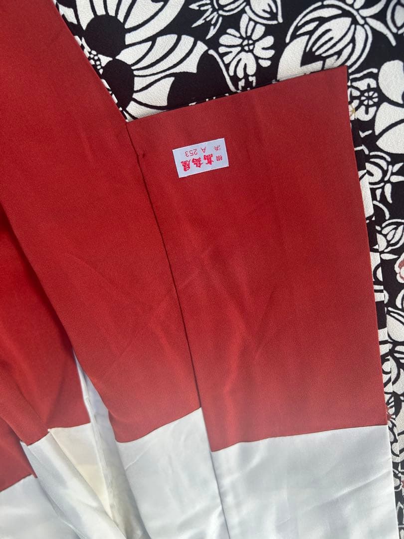 高島屋謹製 正絹 袷小紋 型染めのモダンな花模様