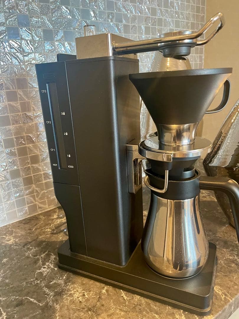 BALMUDA The Brew ドリップコーヒーメーカー 特徴 | BALMUDA The Brew | BALMUDA（バルミューダ）公式サイト