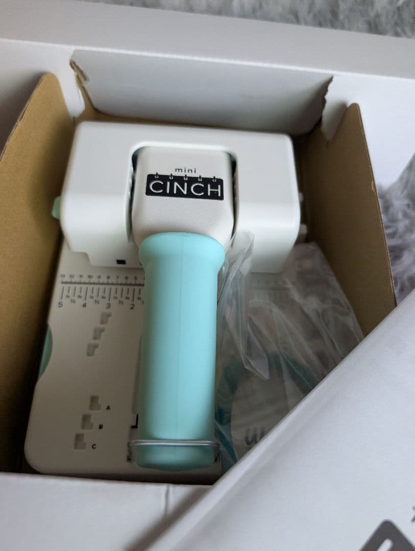 新品】We R Memory Keepers ミニシンチ 製本機 - メルカリ