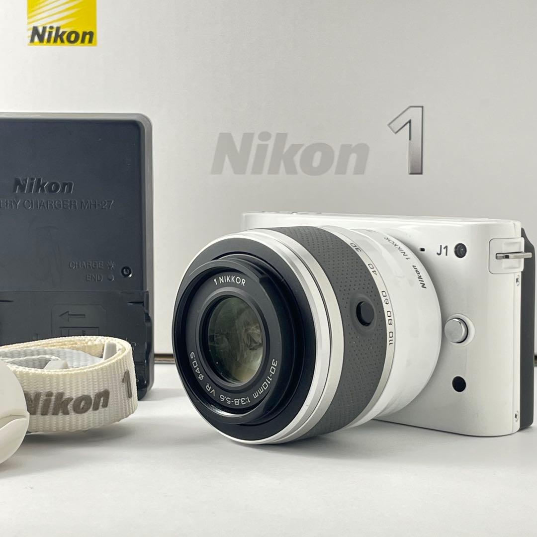 【極上美品・返品保証】Nikon1 J1ホワイト レンズキット Amazon | Nikon ミラーレス一眼カメラ Nikon 1 (ニコンワン) J1