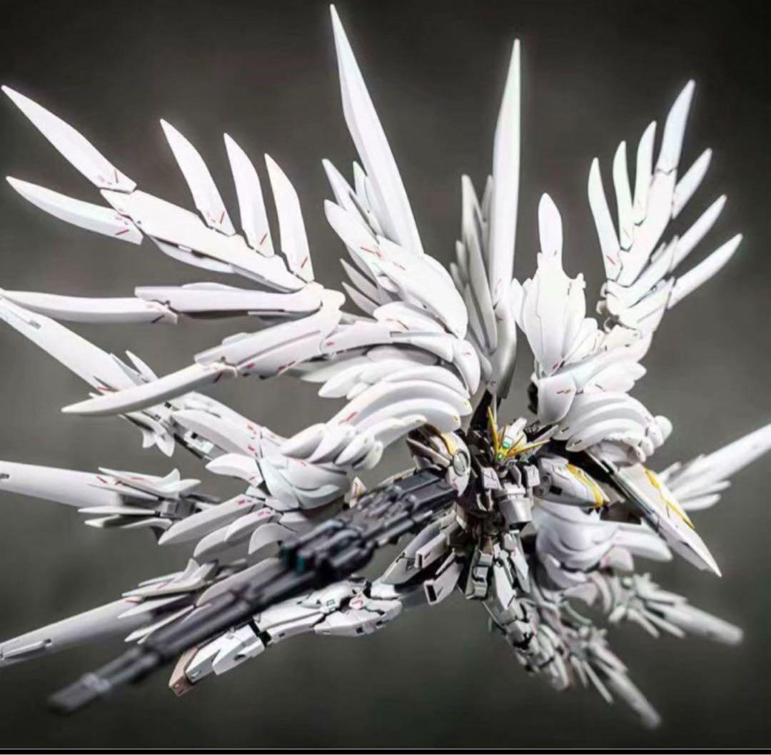 新品 1/100ウイングガンダム スノーホワイト ネオバード形態へと変形可能！『ガンダムW』フィギュア「G.F.F.M.C.