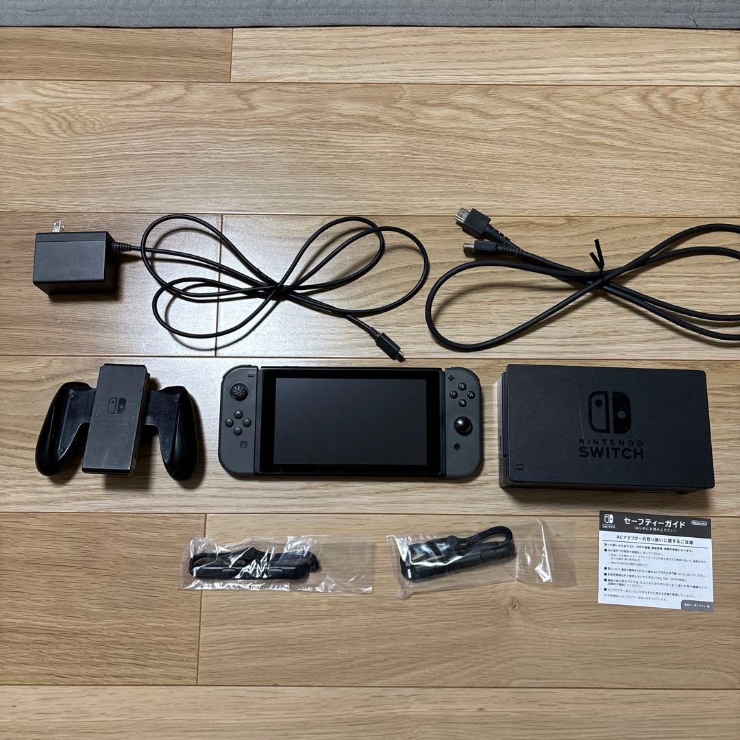 Nintendo Switch 本体 ブラック 同梱付属品付き Amazon.co.jp: Nintendo Switch (ニンテンドースイッチ) 本体 【Joy