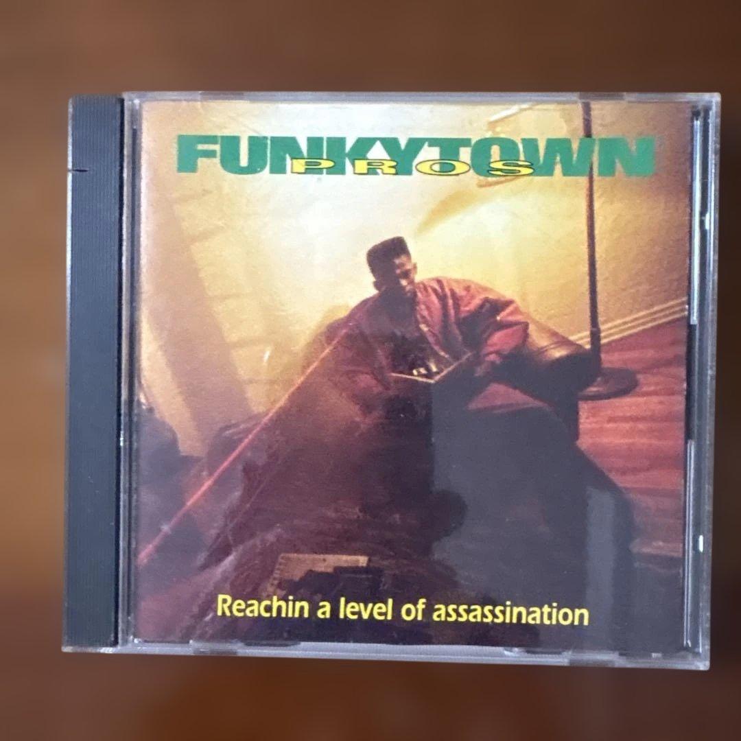 Funky Town Pros / Reachin a level of… Funkytown Pros – Reachin' A Level Of Assassination – CD (Album
