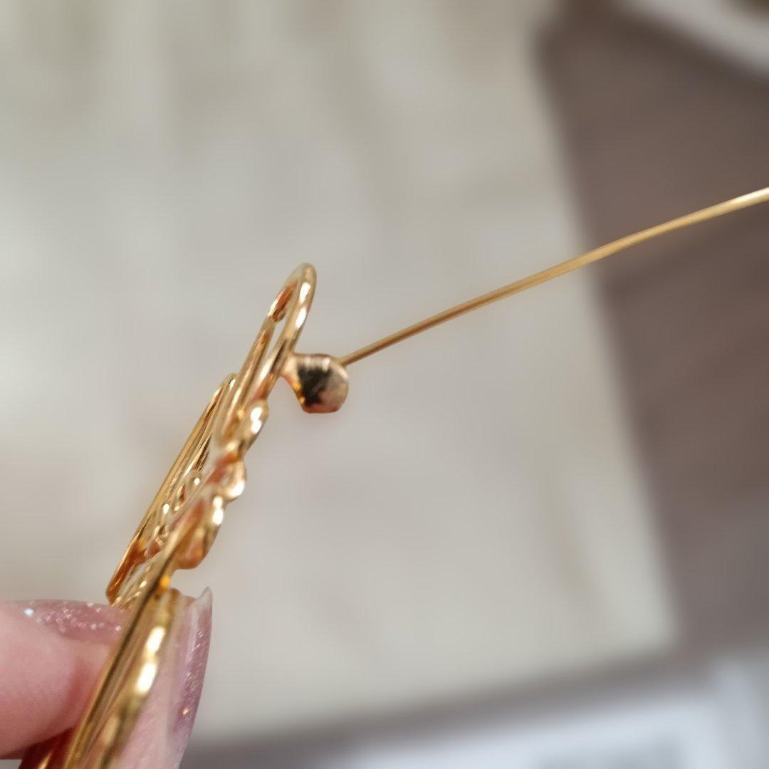 LOEWE 金色 ロエベブローチ ポーチ付き 入学式ブローチ 卒業式ブローチ