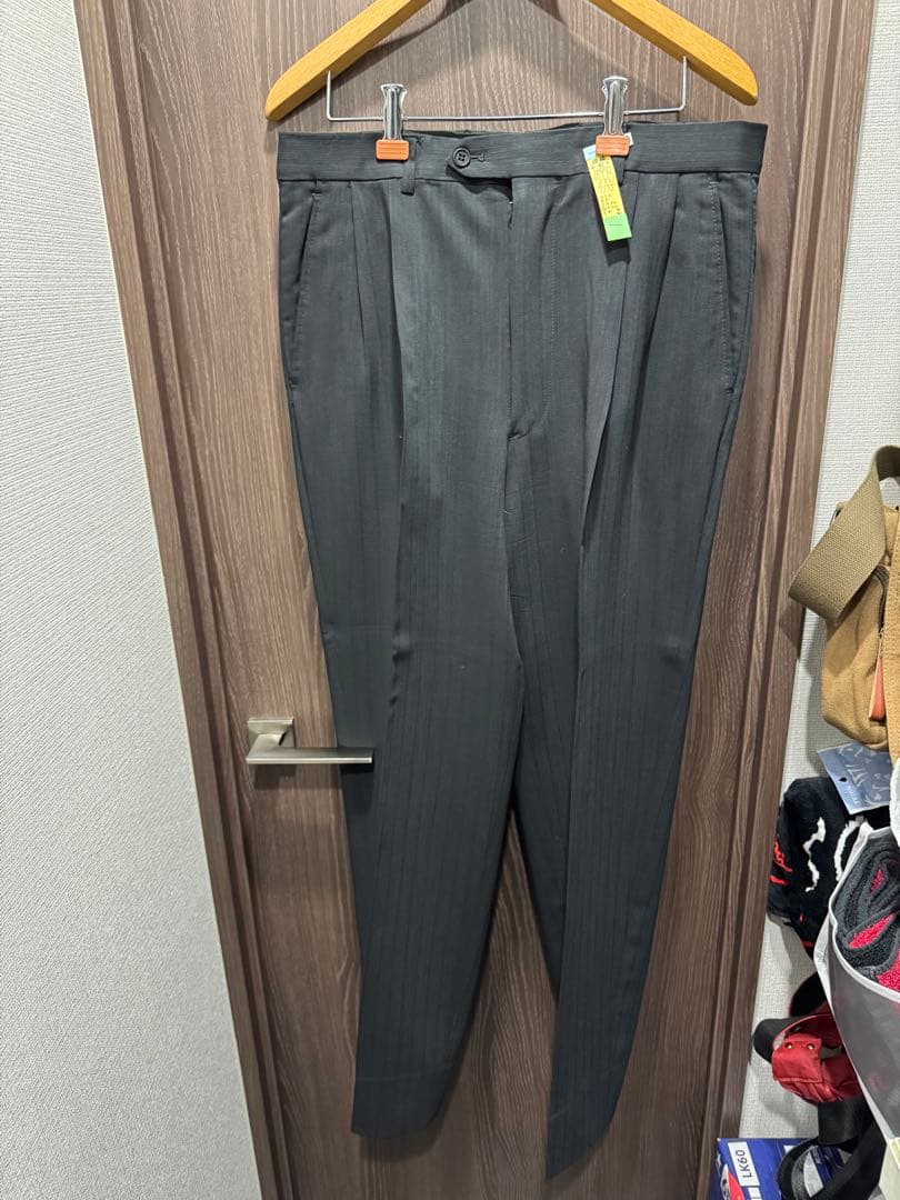 【VENICE0513 】ジョルジオアルマーニ《秋冬スーツ》クリーニング済