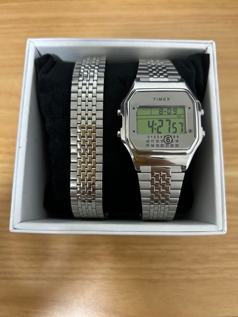 TIMEX Maison Margiela mm6 時計 シルバー マルジェラ - メルカリ