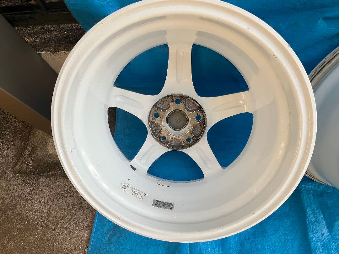 ENKEI エンケイ PF05 17×7.0J 45 PCD114.3 5穴