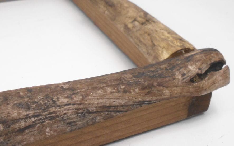 DIY手造り◇油絵F3号サイズ用の竿太流木での額縁フレーム - メルカリ