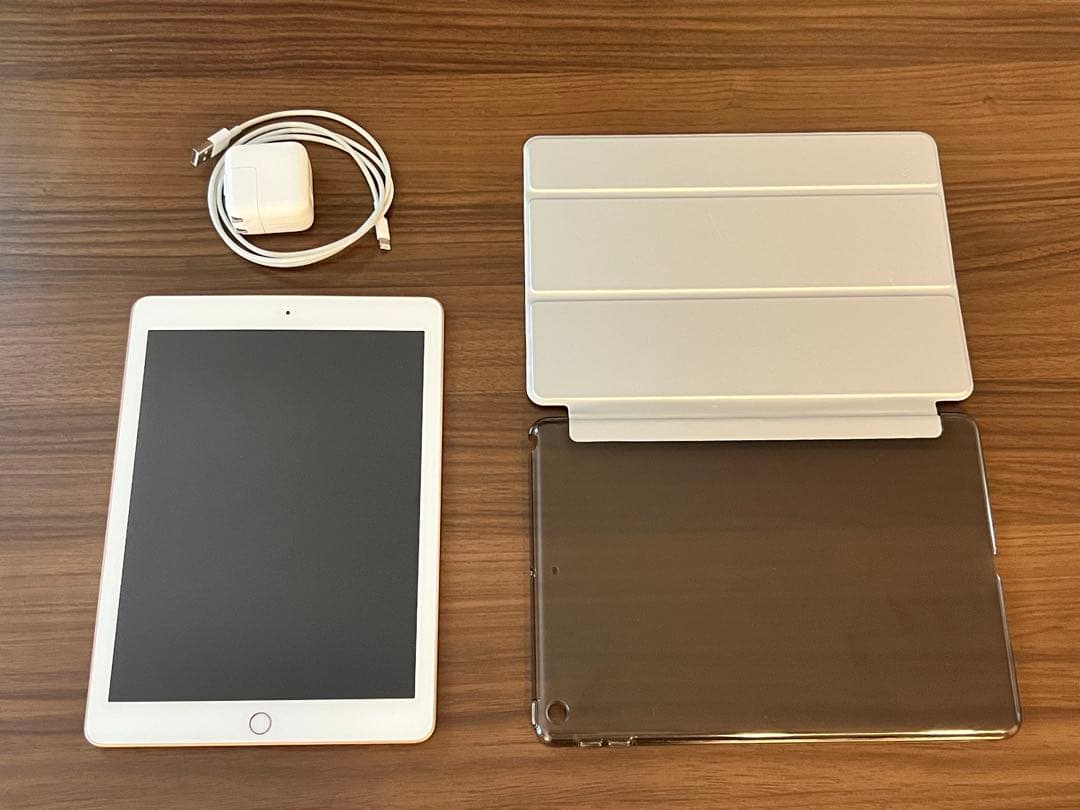 【美品】iPad 第6世代 ゴールド 本体 充電器・カバー付 Wi-Fiモデル Amazon.co.jp: 【整備済み品】 Apple iPad (第6世代) Wi-Fi 32GB