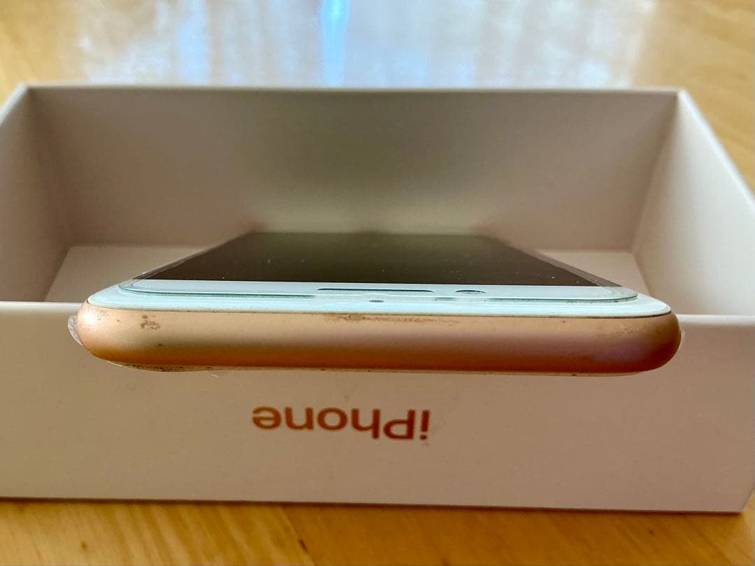 iPhone 8 SIMロック解除済み ローズゴールド