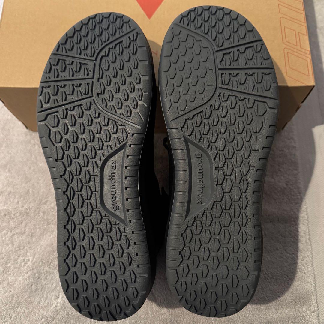 新品 DAINESE SUBURB AIR 27.0cm サイズ41 ダイネーゼ