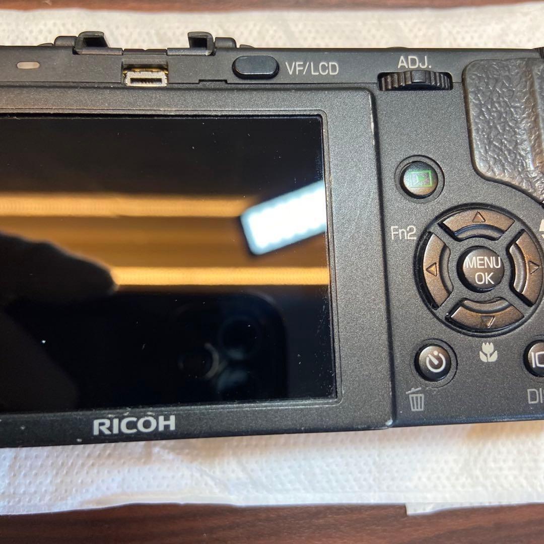 RICOH GX200 デジカメ 4944 - メルカリ