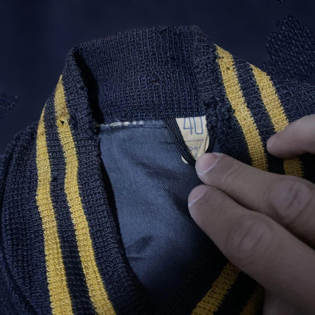 R*様 60s USA製 BUTWIN ウール スタジャン 裏地 サテン 紺 黄 - メルカリ