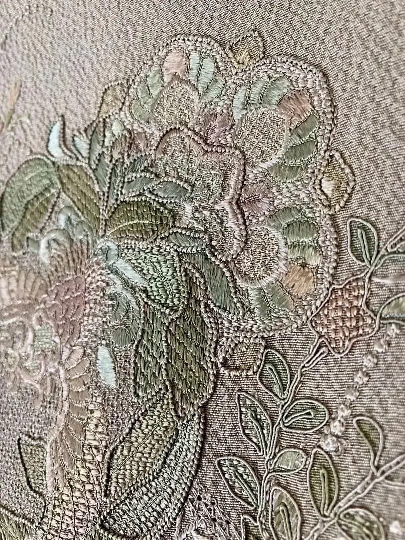 未使用 長期保存品 精緻な汕頭刺繍 上質正絹縮緬 訪問着 秀逸染め