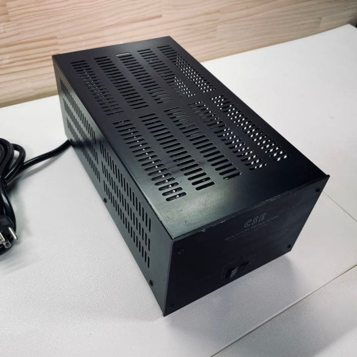 CSE アイソレーション レギュレーター R-100 クリーン電源 - メルカリ