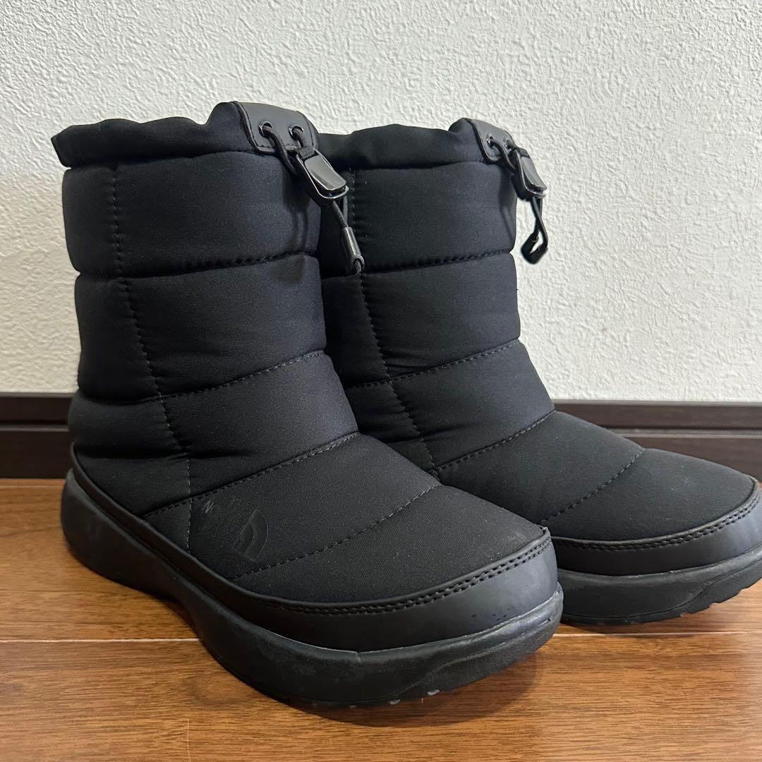【美品】ノースフェイス ヌプシ スノーブーツ ブーティ 23㎝ 黒　ブラック THE NORTH FACE（ザ ノースフェイス） 氷・雪に滑らない ノース