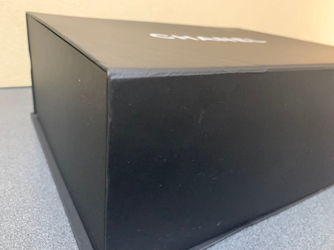 CHANEL シャネル 空箱 マグネット式 24x31x12cm - メルカリ