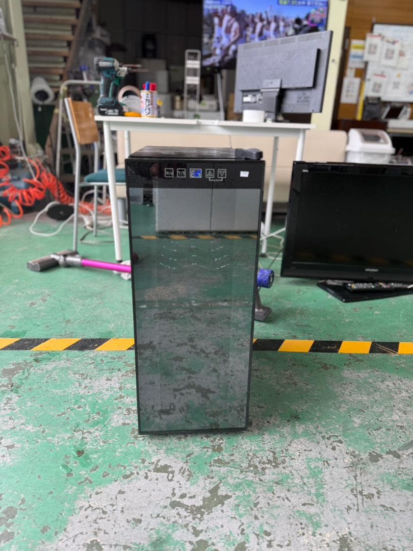 コンパクト ワインセラー 黒 ガラスドア 232 ワインセラー 16本 ガラス扉 日本酒セラー 焼酎セラー 静音 1ドア