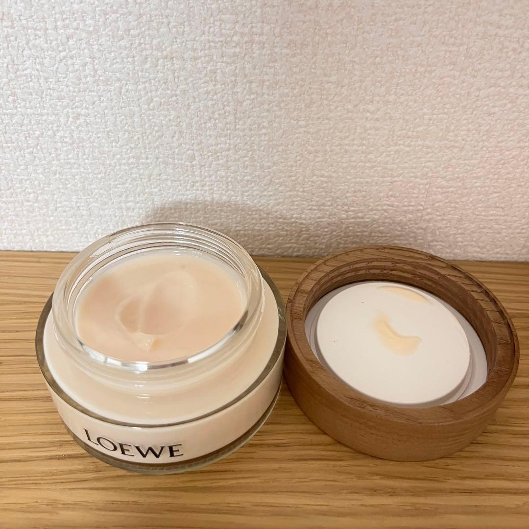 箱付き ロエベ パウラズ イビサ エレクティック ボディローション