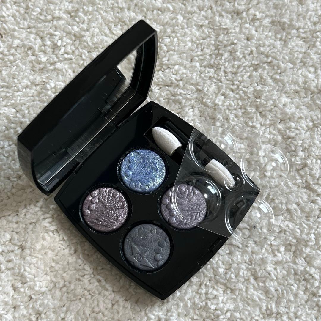 シャネル アイシャドウ レ キャトル オンブル / 397 ニュイ アストラル