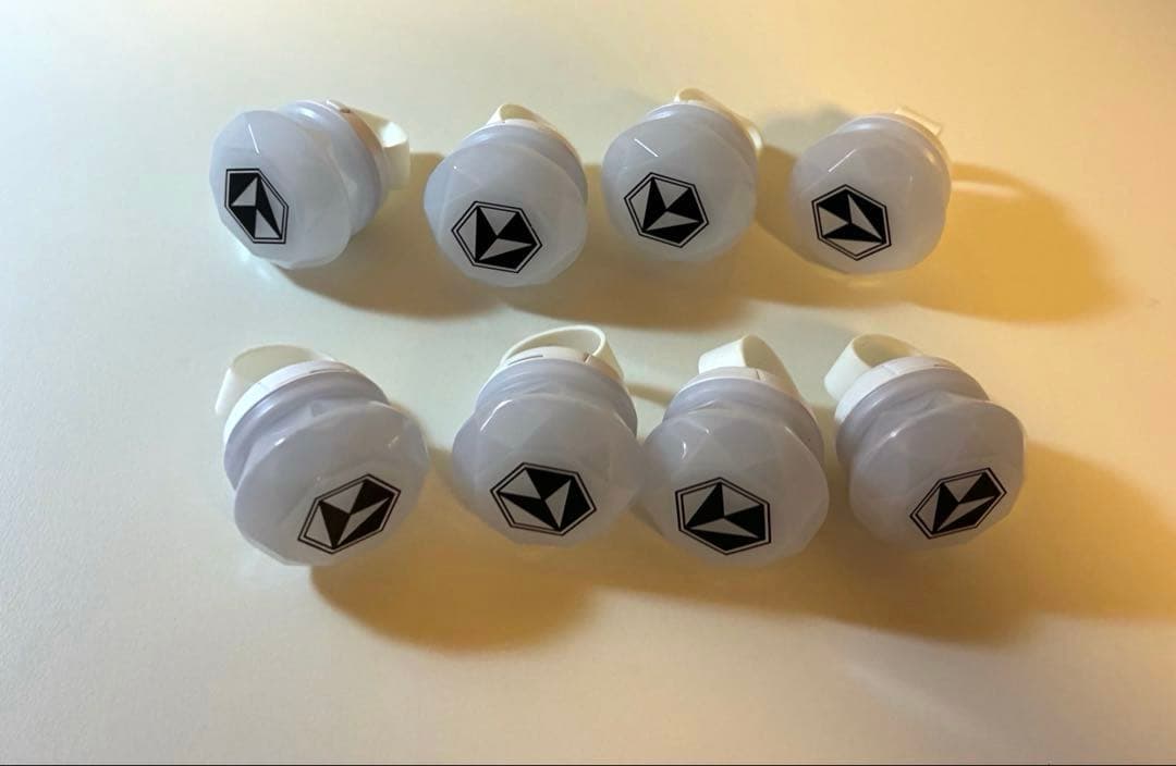 いれいす hotoke 初期リングライト Amazon.co.jp: いれいす 初期リングライト 初兎カラー ONUUPHKZ : おもちゃ