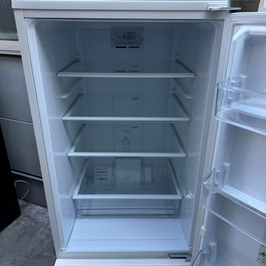 173⭐️2023年製美品☆アクア 冷蔵庫 大型 200L 一人暮らし ホワイト