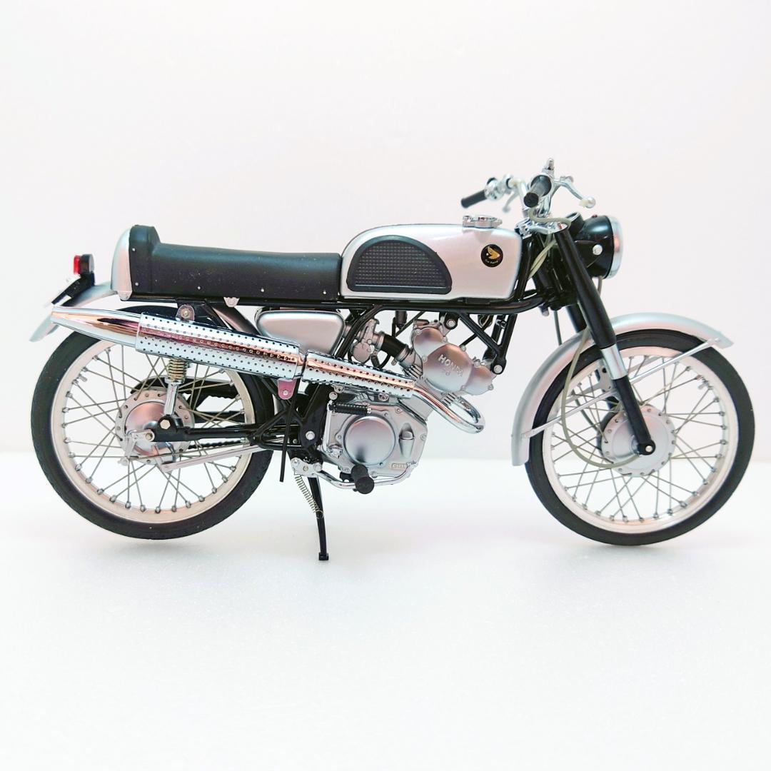 希少 EBBRO ホンダ CR110 ストリート 1962 バイク 精密模型 - メルカリ