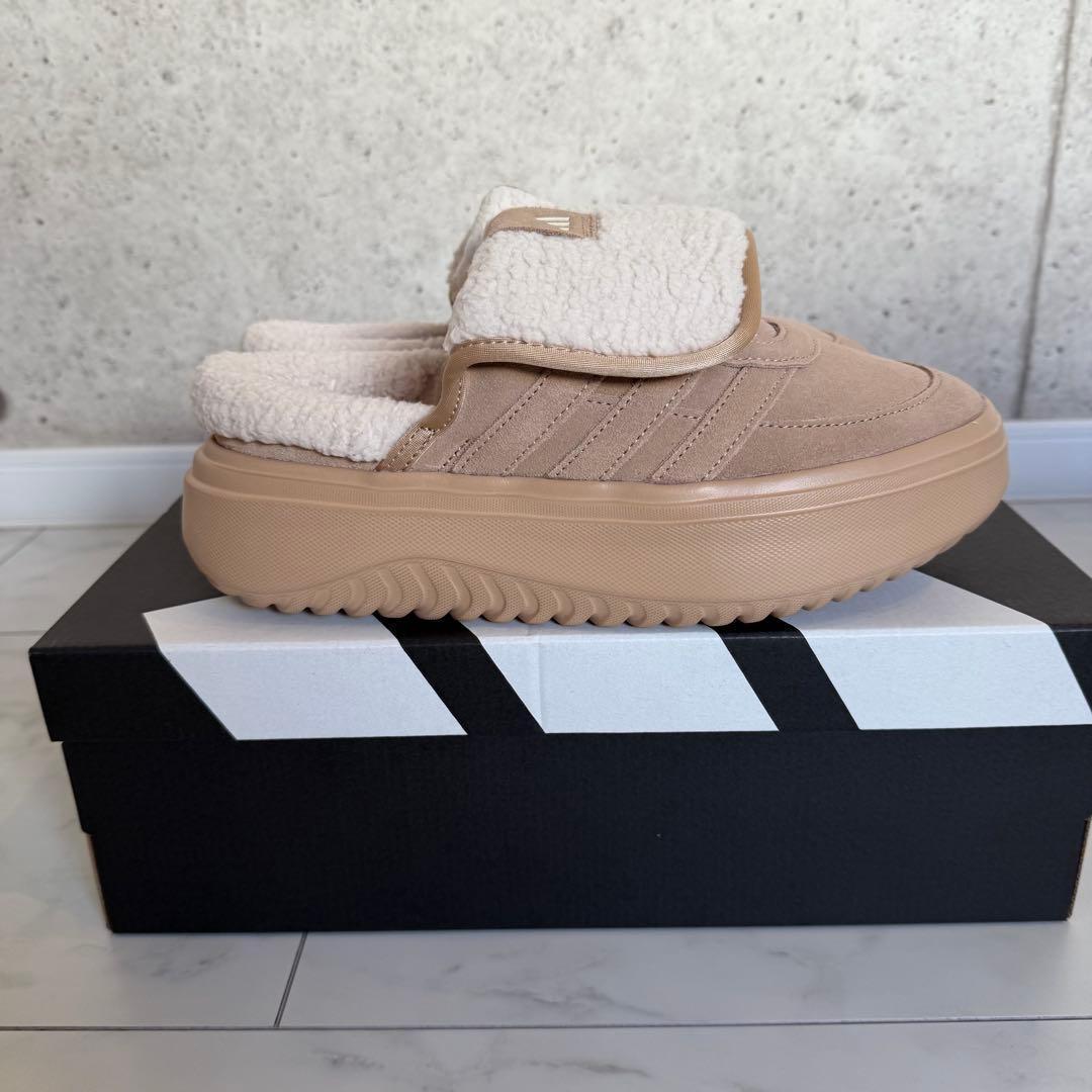 ラスト１点！韓国限定adidas GRAND COURT MULE 23.5cm