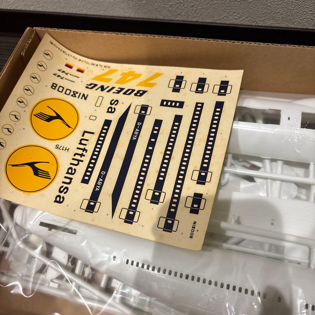 Revell Boeing 747 Jumbo Jet 1/144 - メルカリ