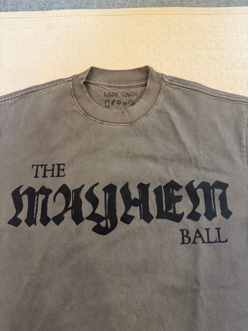 未使用】Lady Gaga The Mayhem Ball Tシャツ - メルカリ