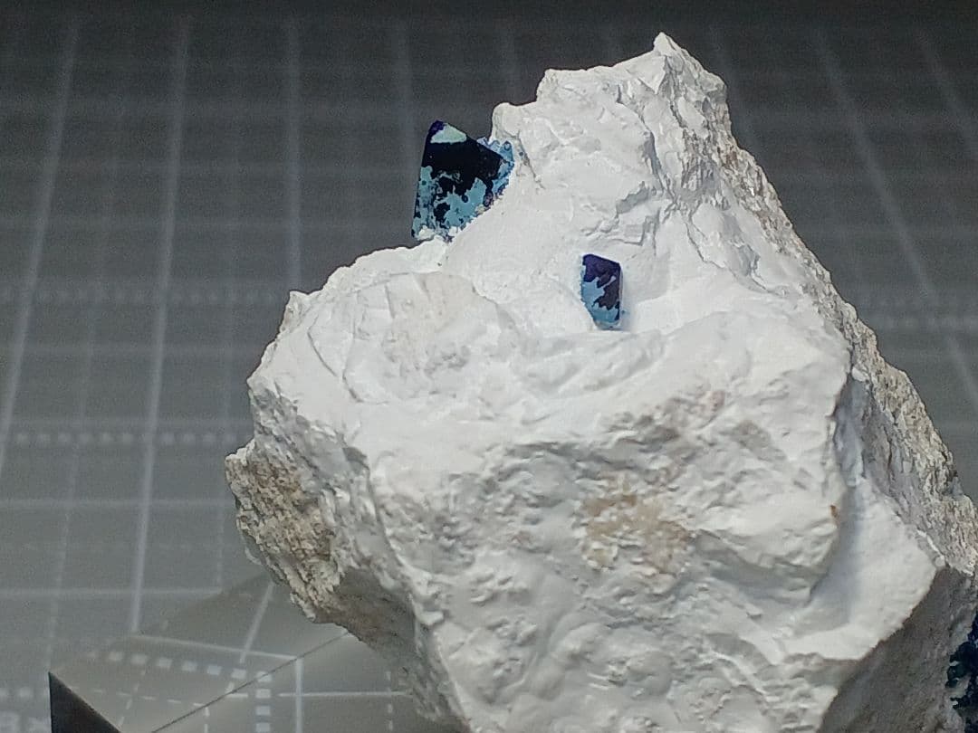 ご*う様 国産鉱物　逸見石　7.5mm　原石　ヘンミライト　鉱物標本