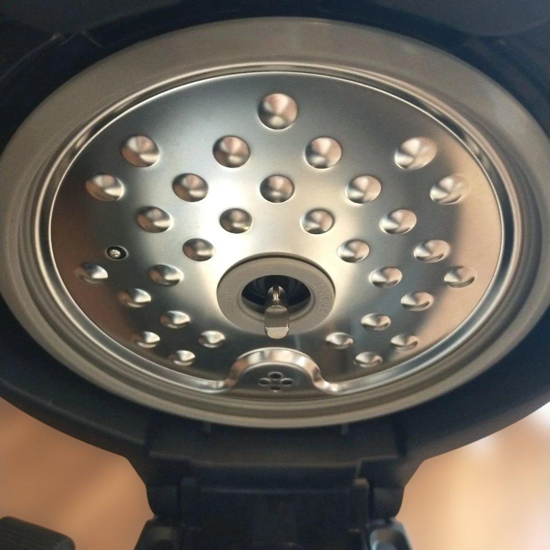 美品！1回のみ使用　SHARP ヘルシオ KN-HW10E 自動調理器 1.0L