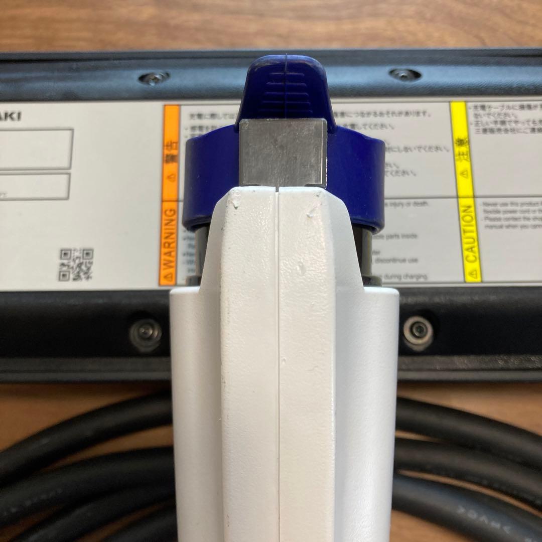 三菱自動車純正】電気自動車用充電ケーブル 200V（9482A426） - メルカリ