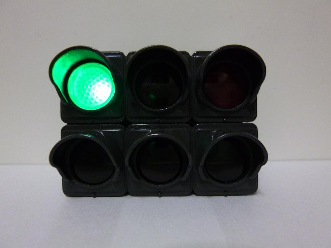 ひよこばーば様専用】本物志向改造 信号機ガチャ（青色矢印3灯