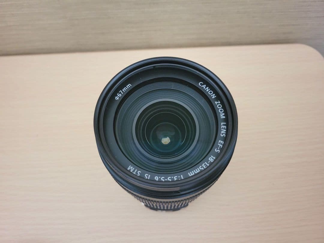 [美品] Canon EF-S18-135mm F/3.5-5.6 IS STM
