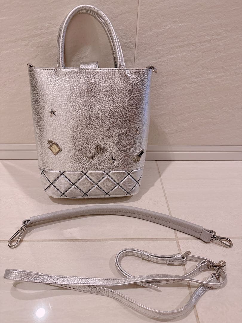 サロンドアルファード　にこちゃん　ショルダー　ハンドバッグ ニコちゃんマークのブランドバッグ【サロンドアルファード】「かわいい