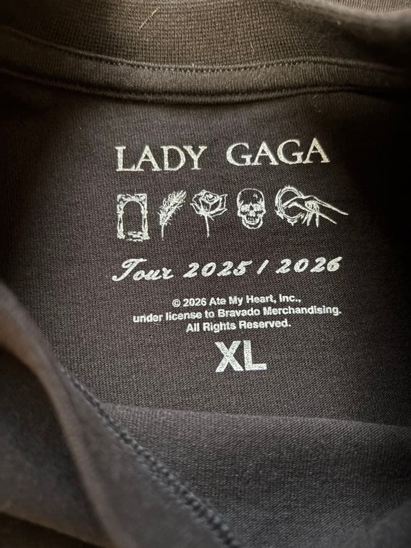 Lady Gaga 黒 2026ツアーTシャツ 日本限定デザイン/ブラック - メルカリ