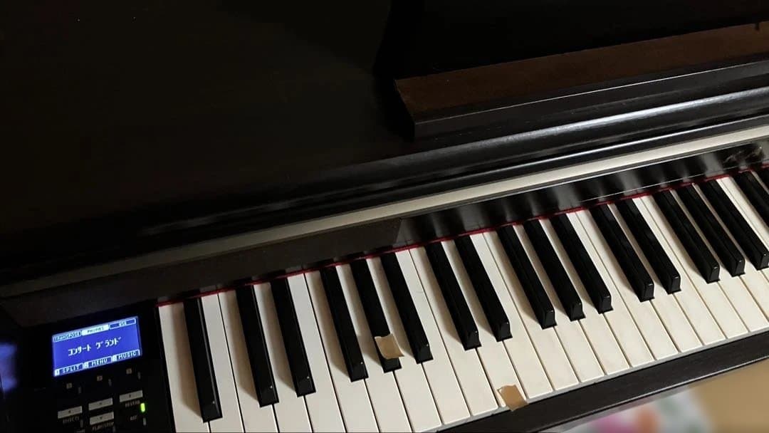 電子ピアノKAWAI CA65R【鍵盤2箇所に難。修理歴有。椅子とロゴに剥げ有
