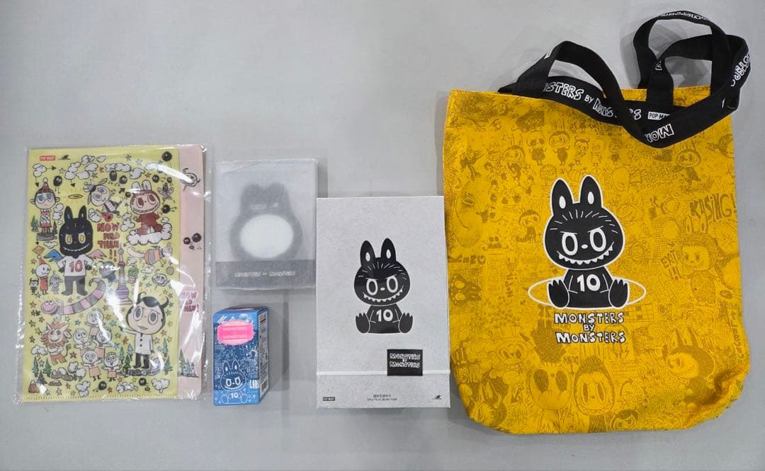 POPMART正規品 LABUBU 10周年記限定 新品 POP MART（ポップマート） POP MART THE MONSTERS 10th Anniversary