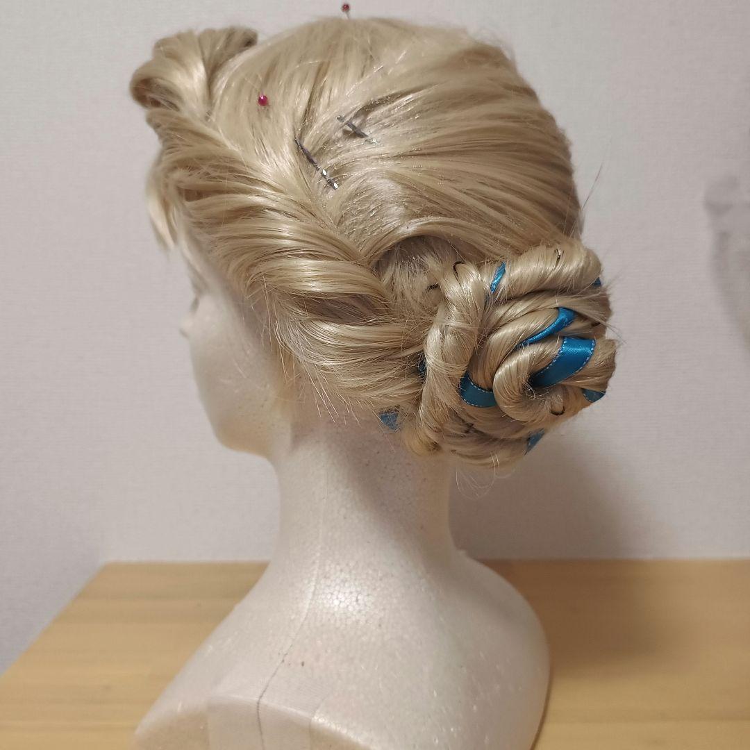 ⭐️受付中⭐️アナ雪 エルサ 戴冠式 ウィッグオーダー受付中 - メルカリ
