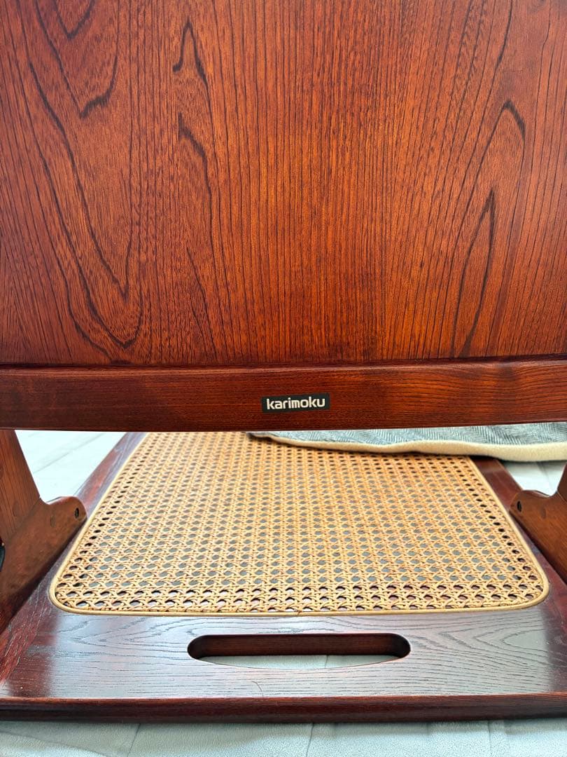 haruharu2024 名作カリモクKARIMOKU籐座面折り畳 名作カリモクKARIMOKU籐座面折り畳み座椅子1脚 - メルカリ