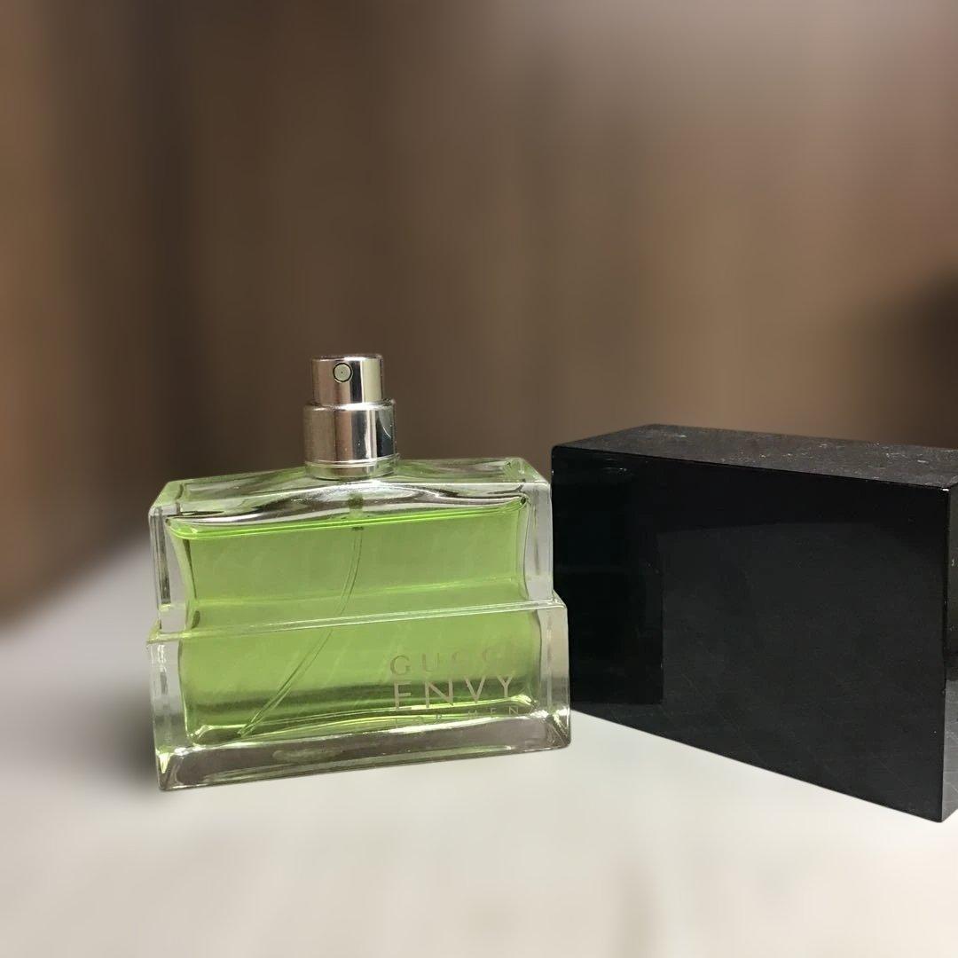 グッチ　エンヴィ　 50ml Amazon | 【グッチ】エンヴィ EDT・SP 50ml (並行輸入品) | GUCCI