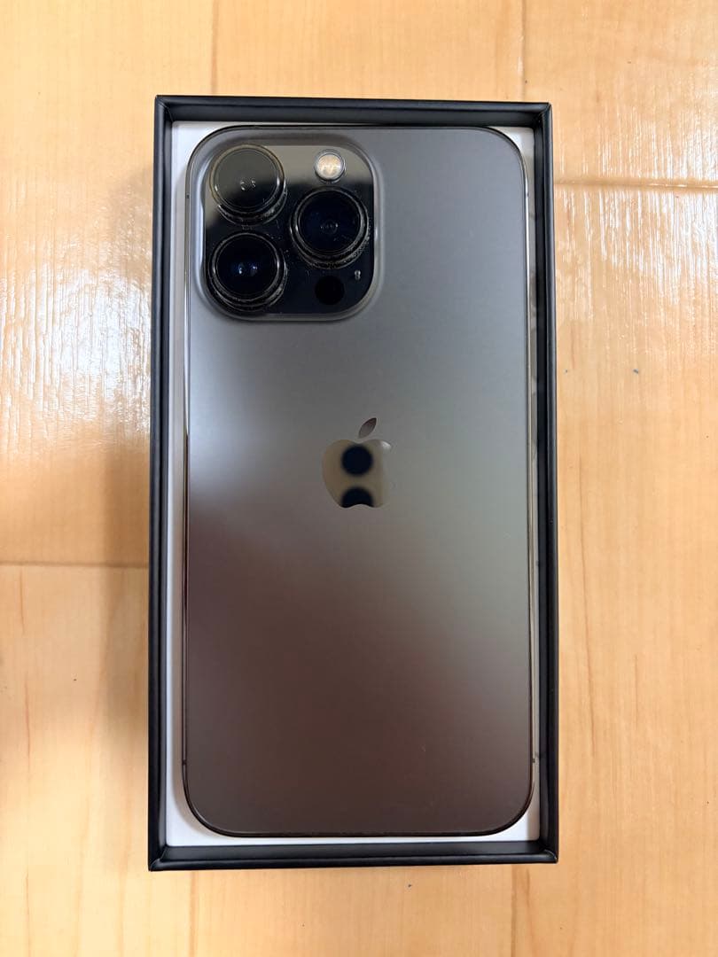 iPhone 13 Pro 256gb グラファイト 本体　バッテリー100% iPhone 13 Pro グラファイト 256 GB バッテリー100%